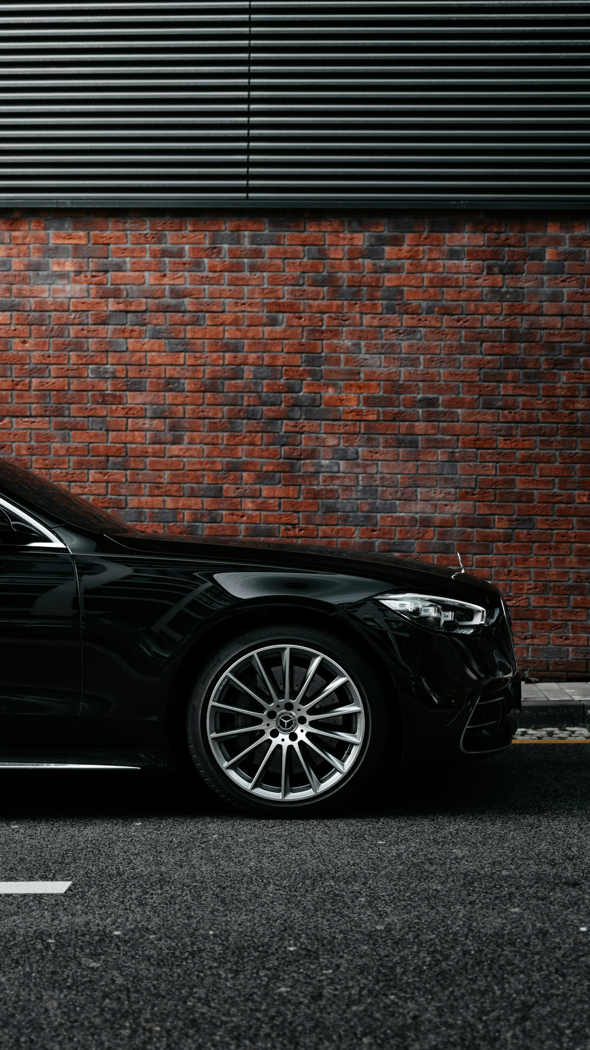 Cars & SUVs